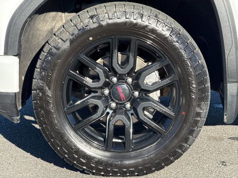 Used 2023 GMC Sierra 1500 Elevation w/ Preferred Package image 33