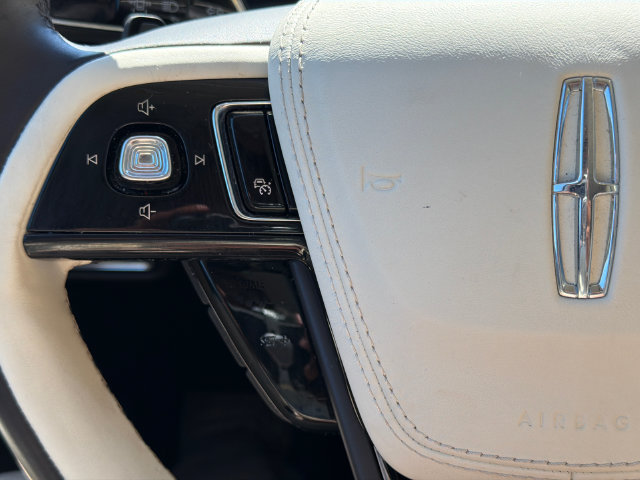 Used 2021 Lincoln Aviator Black Label Grand Touring w/ Class IV Trailer Tow Package AWD/4WD image 31