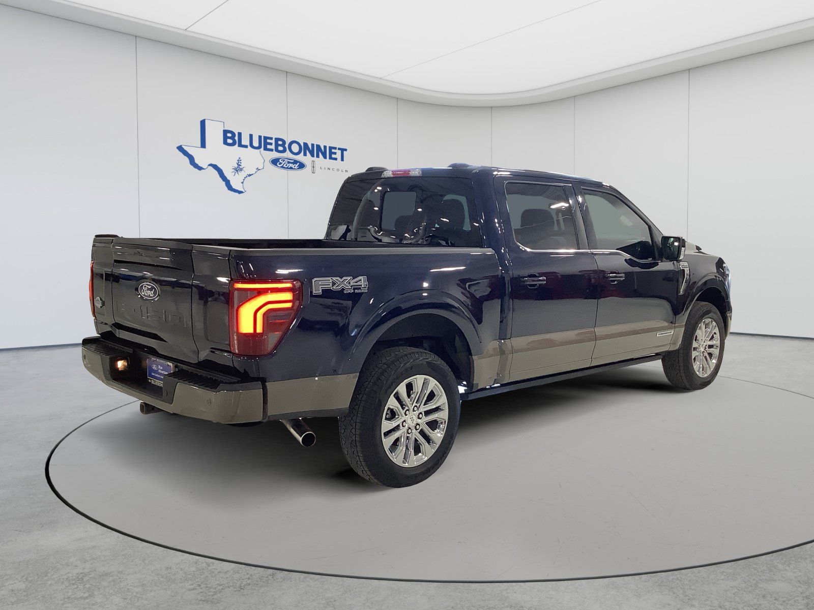 Certified 2025 Ford F150 King Ranch w/ FX4 Off-Road Package AWD/4WD image 5