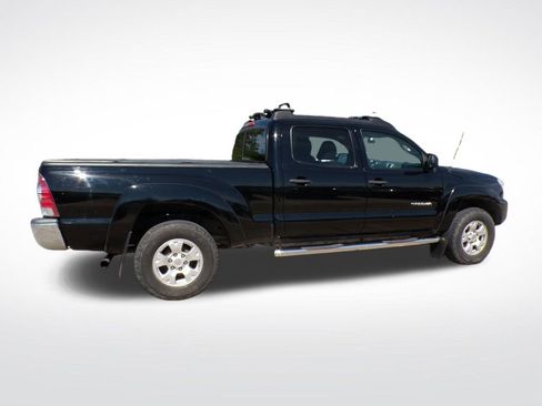 Used 2014 Toyota Tacoma 4x4 Double Cab w/ SR5 Package image 8