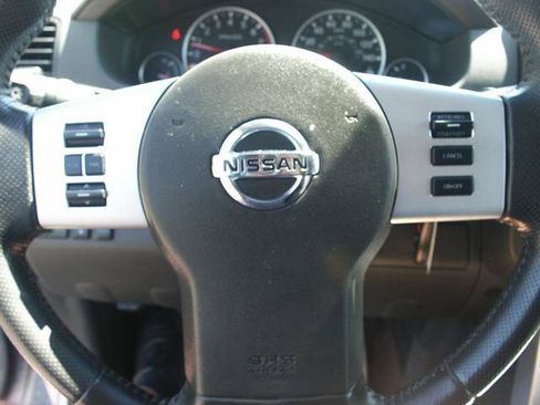 Used 2008 Nissan Pathfinder SE w/ Premium Pkg AWD/4WD image 10