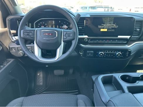 New 2026 GMC Sierra 1500 Elevation image 7