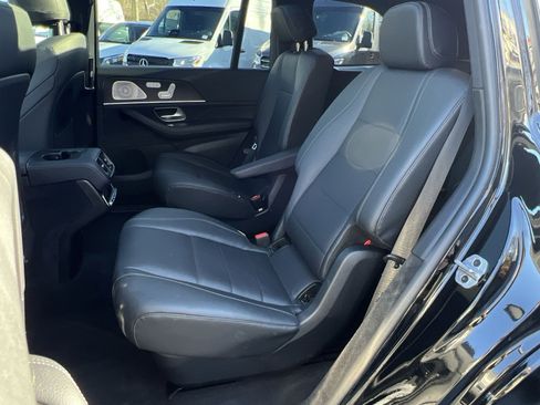 Certified 2023 Mercedes-Benz GLS 450 4MATIC image 23