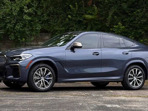 Used 2022 BMW X6 M50i w/ Premium Package AWD/4WD image 12