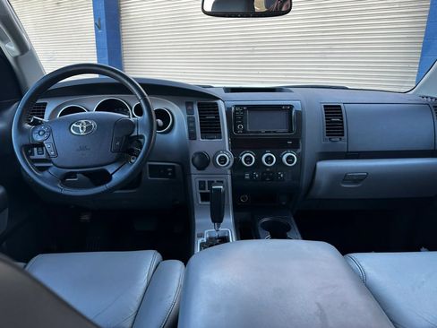 Used 2012 Toyota Sequoia SR5 w/ Premium Pkg RWD image 21
