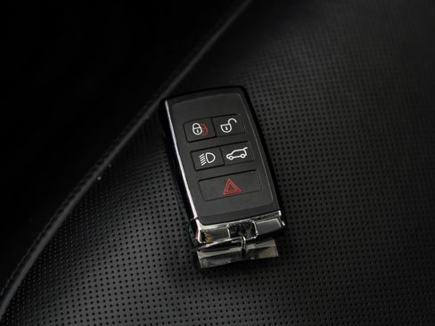 Used 2023 Land Rover Range Rover Autobiography image 56