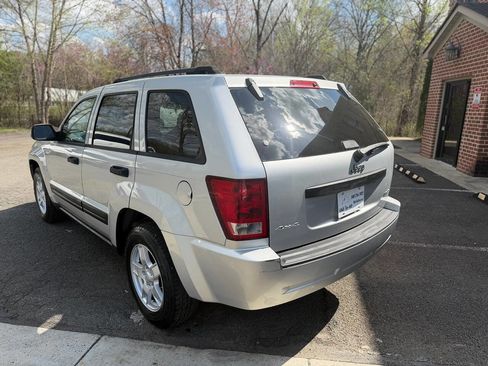 Used 2005 Jeep Grand Cherokee Laredo image 4