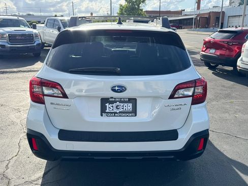 Used 2019 Subaru Outback 3.6R Limited w/ Popular Package #2 AWD/4WD image 8