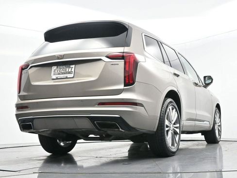 Used 2022 Cadillac XT6 Premium Luxury image 57