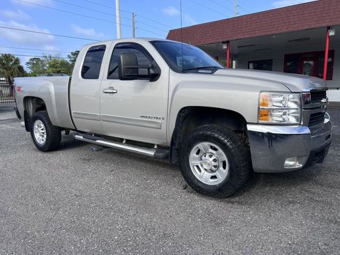 Used 2007 Chevrolet Silverado 2500 LTZ w/ Safety Package image 9