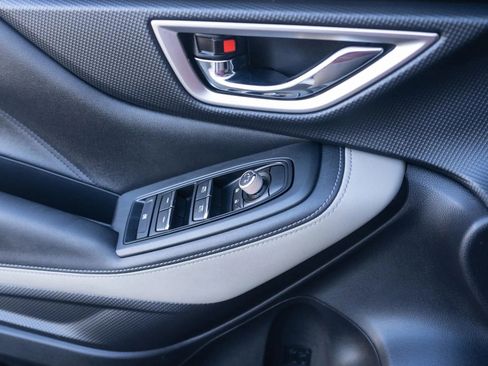 Used 2022 Subaru Forester Limited image 32