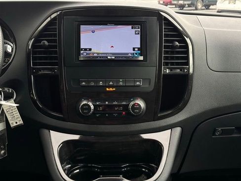 Used 2019 Mercedes-Benz Metris Passenger image 26