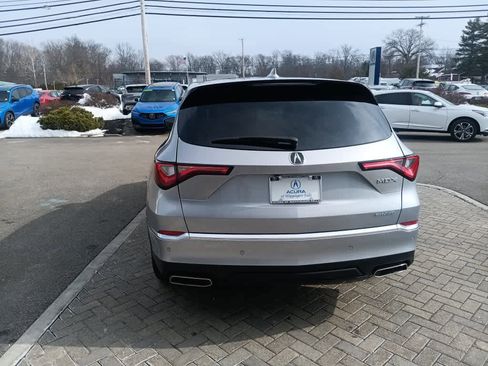 Used 2023 Acura MDX SH-AWD w/ Technology Package image 5