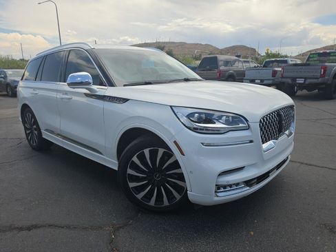 Used 2020 Lincoln Aviator Black Label Grand Touring w/ Class IV Trailer Tow Package AWD/4WD image 2