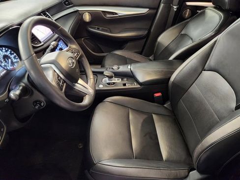 Used 2019 INFINITI QX50 Essential w/ Premium Heat Package FWD image 14