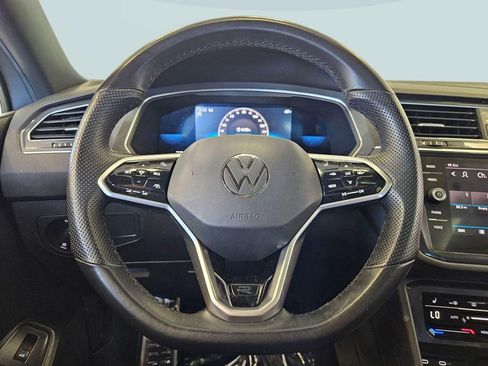 Used 2022 Volkswagen Tiguan SE R-Line AWD/4WD image 14