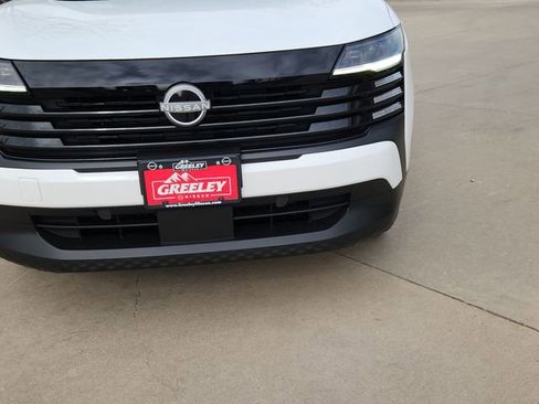 New 2026 Nissan Kicks SV w/ Cold Weather Package image 5