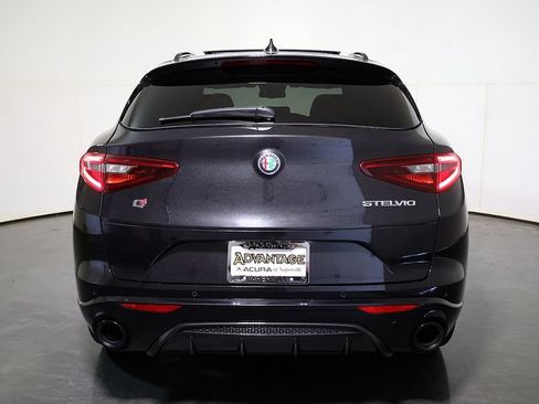 Used 2023 Alfa Romeo Stelvio Veloce AWD/4WD image 10