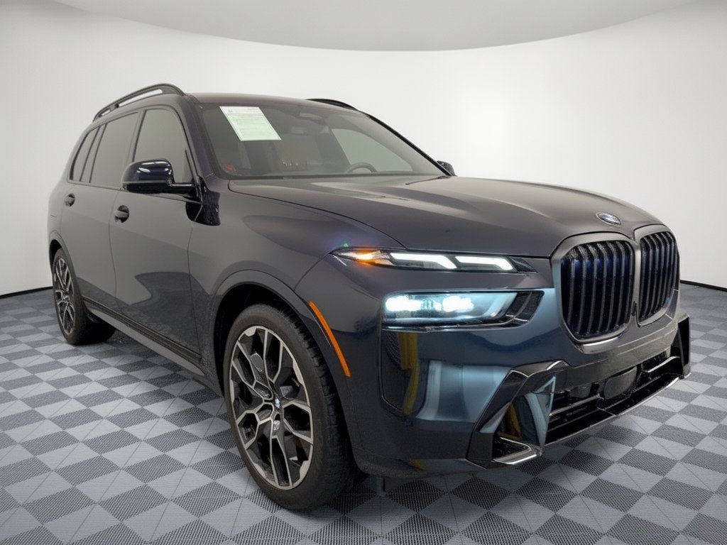 Used 2024 BMW X7 xDrive40i w/ M Sport Package AWD/4WD image 31