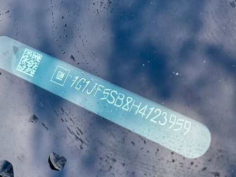 Used 2017 Chevrolet Sonic Premier image 13