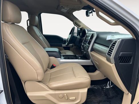 Used 2020 Ford F250 Lariat w/ Lariat Ultimate Package AWD/4WD image 25