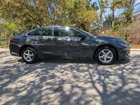 Used 2017 Chevrolet Malibu LS image 10
