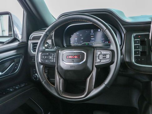 Used 2023 GMC Yukon AT4 w/ AT4 Premium Package AWD/4WD image 13