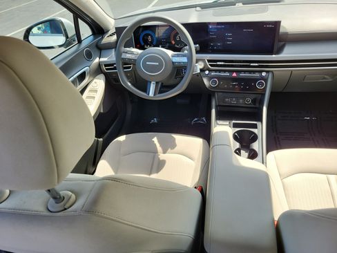 Used 2025 Hyundai Sonata SEL FWD image 14