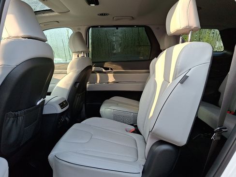 Certified 2025 Hyundai Palisade SEL FWD image 10