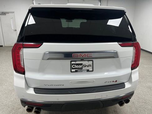 Used 2024 GMC Yukon XL AT4 w/ AT4 Premium Package AWD/4WD image 8