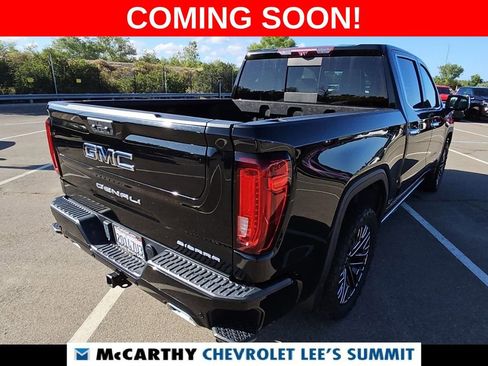 Used 2022 GMC Sierra 1500 Denali Ultimate AWD/4WD image 4