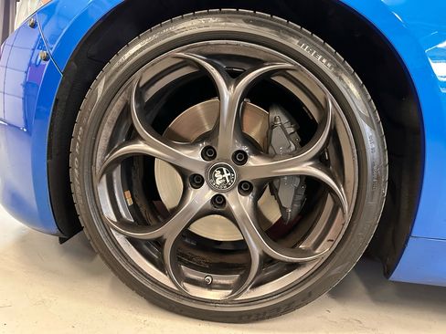 Used 2019 Alfa Romeo Giulia Ti image 18