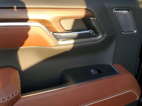 Used 2024 GMC Sierra 1500 Denali Ultimate image 48