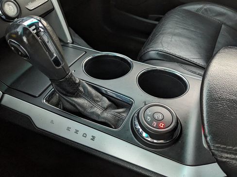 Used 2013 Ford Explorer XLT image 22