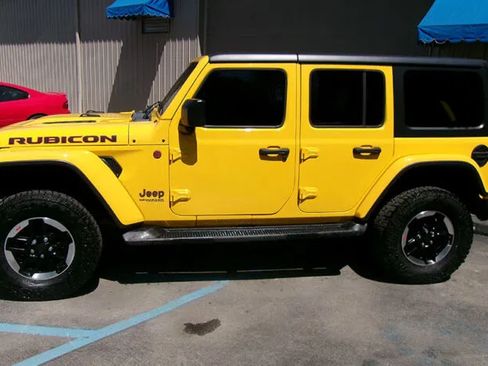 Used 2020 Jeep Wrangler Unlimited Rubicon AWD/4WD image 5