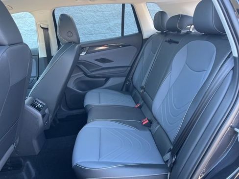 New 2026 Volkswagen Tiguan SE image 23