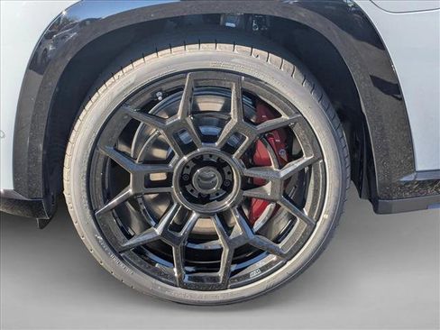 New 2026 BMW XM Label Red image 10