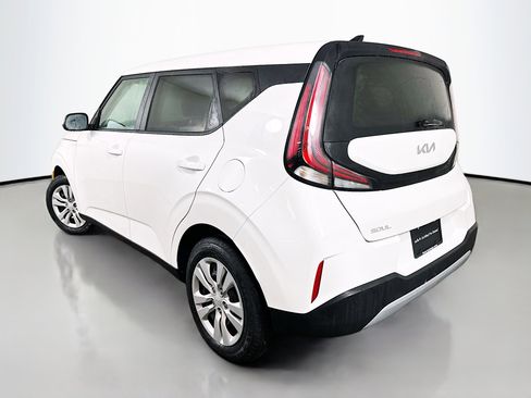 Certified 2023 Kia Soul LX image 5