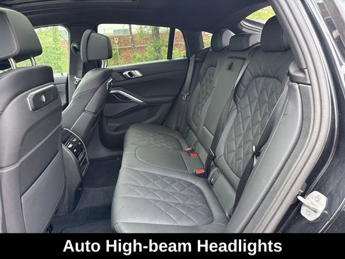 Used 2025 BMW X6 xDrive40i AWD/4WD image 28
