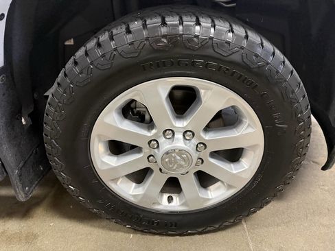 Used 2023 RAM 2500 Laramie AWD/4WD image 8