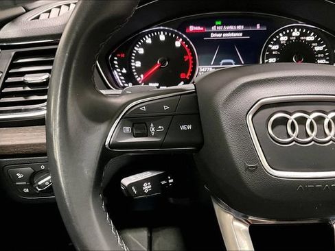 Used 2023 Audi Q5 2.0T Premium w/ Convenience Package AWD/4WD image 12