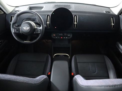 Used 2025 MINI Cooper Countryman S w/ Comfort Package Max image 13