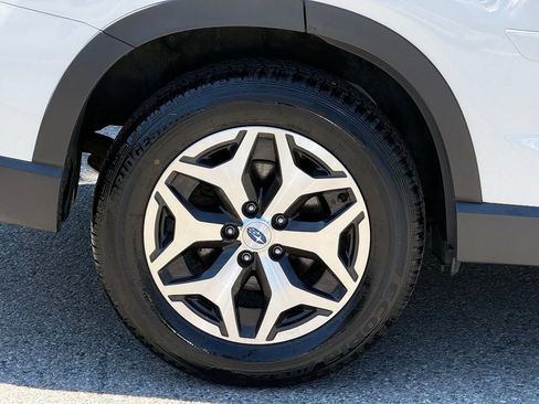 Certified 2023 Subaru Forester Premium AWD/4WD image 13