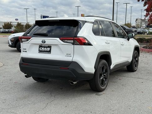 Used 2022 Toyota RAV4 XLE image 7