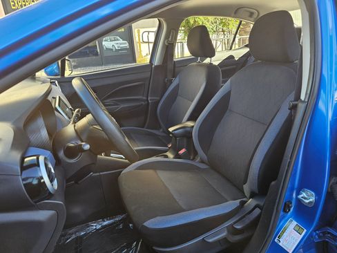 Used 2023 Nissan Versa SV FWD image 15