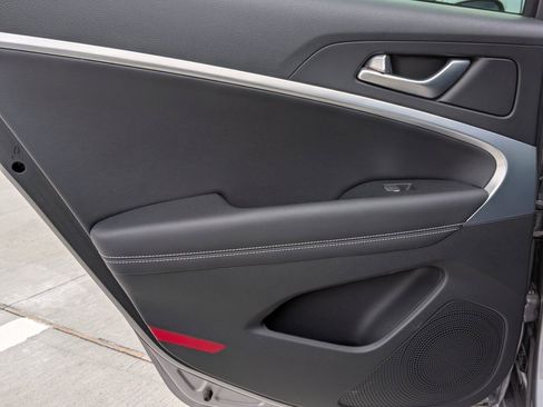Used 2023 Genesis G70 2.0T RWD image 23