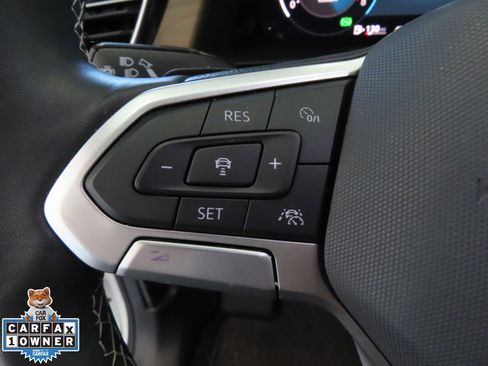 Used 2024 Volkswagen Atlas SE image 15