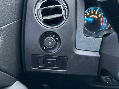 Used 2014 Ford F150 XLT w/ Equipment Group 302A Luxury image 16