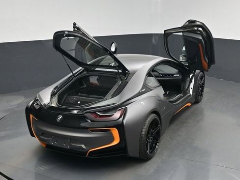 Used 2019 BMW i8 Coupe AWD/4WD image 29