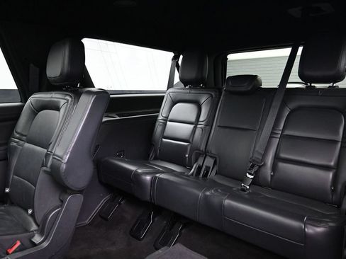Used 2022 Lincoln Navigator L Reserve AWD/4WD image 25
